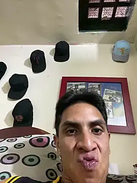 Monkey uchiha777 online show from March 18, 2025, 10:37 pm