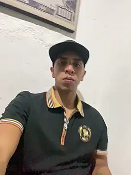 Monkey uchiha777 online show from March 21, 2025, 12:29 am