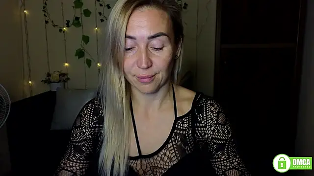 Kiss julli88I online show from October 4, 2025, 5:22 pm