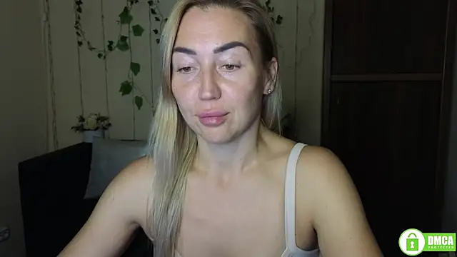 Kiss julli88I online show from October 12, 2025, 5:23 pm