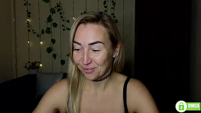 Kiss julli88I online show from October 19, 2025, 5:24 pm