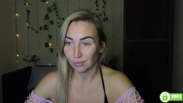 Kiss julli88I online show from October 23, 2025, 5:23 pm