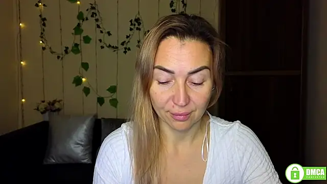 Kiss julli88I online show from November 29, 2025, 6:22 pm