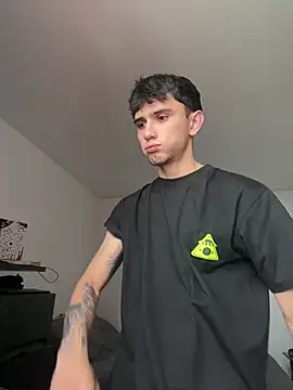 Snapshot of samevansx_ chatting on March 17, 2025, 4:01 pm samevansx online show from March 17, 2025, 4:01 pm