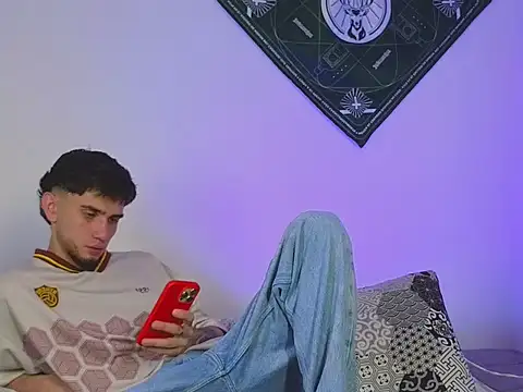 Snapshot of samevansx_ chatting on October 4, 2025, 1:09 pm samevansx online show from October 4, 2025, 1:09 pm