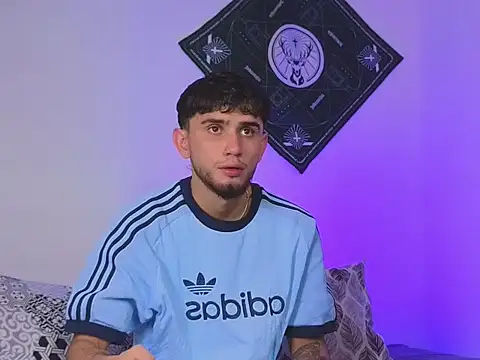 Snapshot of samevansx_ chatting on October 18, 2025, 3:13 pm samevansx online show from October 18, 2025, 3:13 pm