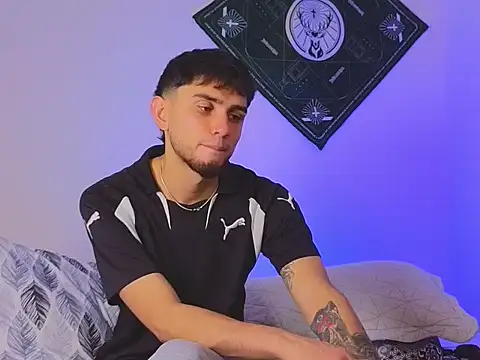 Snapshot of samevansx_ chatting on October 25, 2025, 2:46 pm samevansx online show from October 25, 2025, 2:46 pm