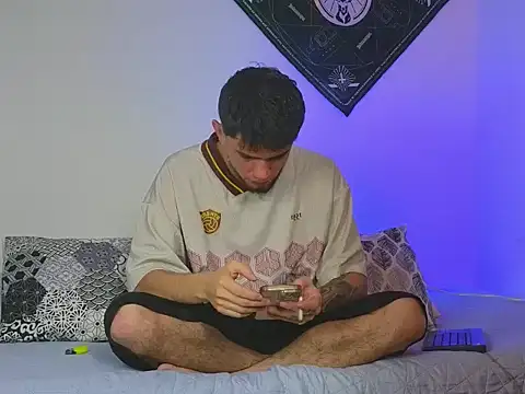 Snapshot of samevansx_ chatting on October 27, 2025, 2:43 pm samevansx online show from October 27, 2025, 2:43 pm