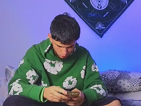 Snapshot of samevansx_ chatting on October 29, 2025, 11:06 pm samevansx online show from October 29, 2025, 11:06 pm