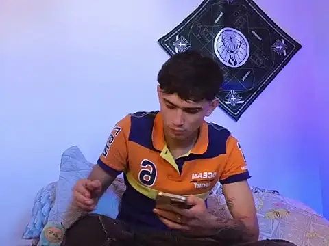 samevansx  online show from January 9, 2026, 7:26 pm