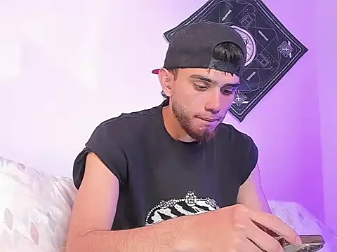 samevansx  online show from April 8, 2026, 7:25 pm