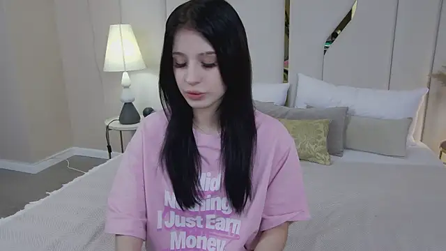 JaneRayan online show from April 14, 2026, 5:08 pm