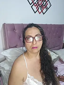 AlessandraLeroy online show from February 21, 2026, 1:39 am