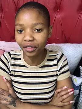 BondiBitch online show from October 6, 2025, 7:00 pm