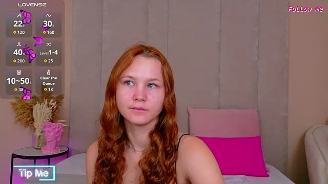 AmeliRoyse online show from November 17, 2025, 5:08 pm