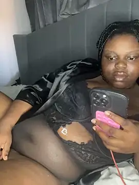 Snapshot of bigtittyT chatting on March 6, 2025, 10:52 am bigtittyT online show from March 6, 2025, 10:52 am