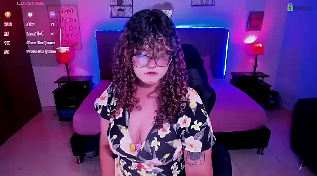 Snapshot of _Lilly_miller chatting on March 15, 2025, 4:32 pm Lilly miller online show from March 15, 2025, 4:32 pm