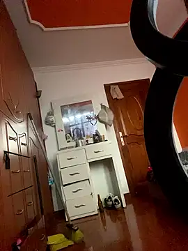 Luna-nevada online show from January 8, 2026, 1:24 pm