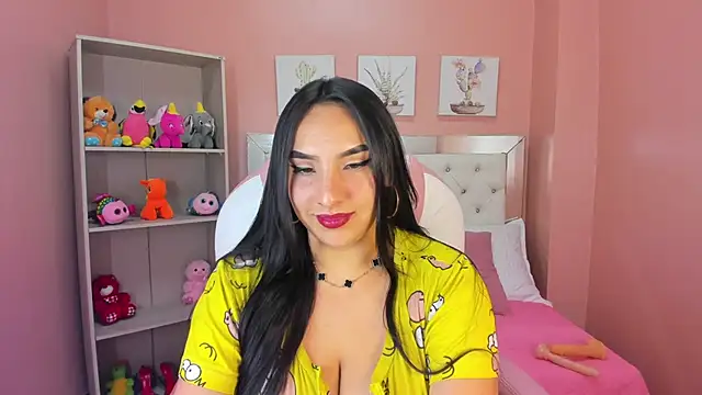 Sophie Grays  online show from April 21, 2026, 7:50 pm