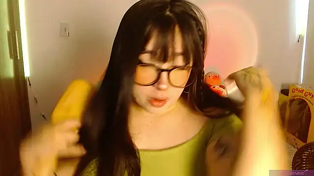 Oliviargf online show from March 5, 2026, 12:23 pm