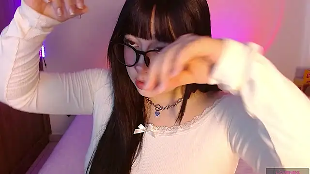 Oliviargf online show from March 24, 2026, 12:21 pm