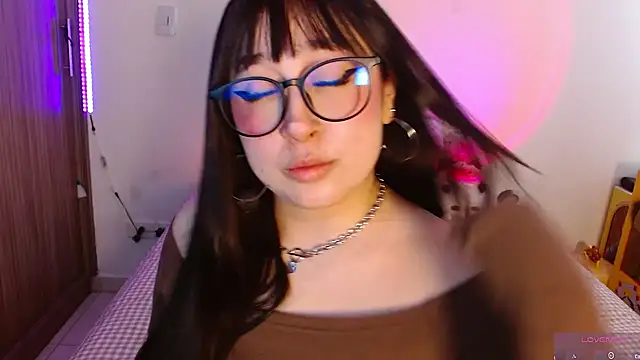 Oliviargf online show from April 1, 2026, 1:41 pm