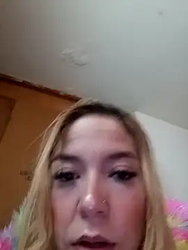 sara crushx online show from September 15, 2025, 11:32 am