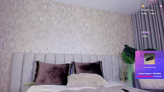 candyred88  online show from July 6, 2026, 3:36 am