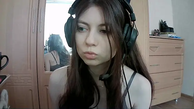 RendyDow online show from March 18, 2025, 10:25 am