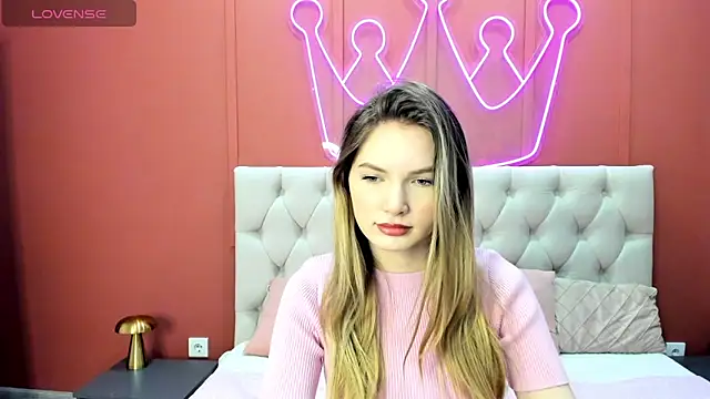 Snapshot of EvelineAmore chatting on January 19, 2026, 9:02 am EvelineAmore online show from January 19, 2026, 9:02 am