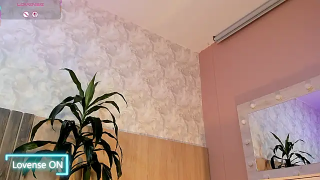  SamantaGomez online show from March 9, 2026, 7:18 pm