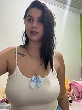 Snapshot of roldanmary chatting on October 23, 2025, 3:17 am roldanmary online show from October 23, 2025, 3:17 am