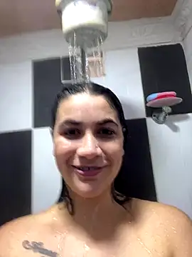 Snapshot of roldanmary chatting on October 25, 2025, 6:35 pm roldanmary online show from October 25, 2025, 6:35 pm