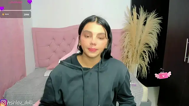 Snapshot of Ashley_dolll chatting on July 5, 2026, 1:01 am Ashley dolll online show from July 5, 2026, 1:01 am