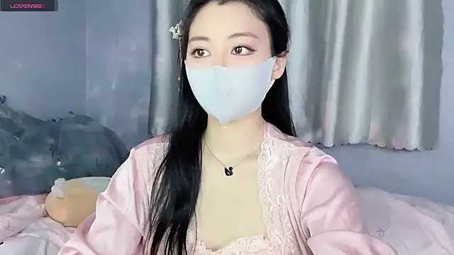 Snapshot of MI_KA22 chatting on October 14, 2025, 3:51 am MI KA22 online show from October 14, 2025, 3:51 am