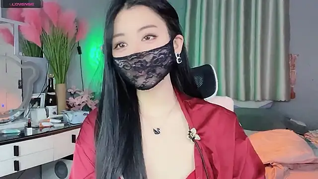 Snapshot of MI_KA22 chatting on October 25, 2025, 7:08 pm MI KA22 online show from October 25, 2025, 7:08 pm