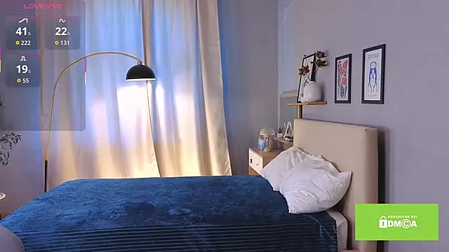 blue fog online show from October 21, 2025, 8:15 am