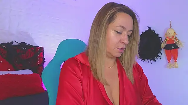 weet Evans    online show from November 1, 2025, 2:57 am