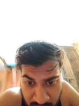 mpaale11 online show from October 4, 2025, 7:56 pm