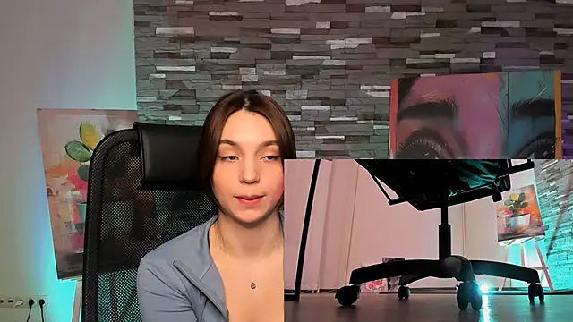 Snapshot of OlgaPetrova chatting on March 14, 2025, 4:30 pm OlgaPetrova online show from March 14, 2025, 4:30 pm