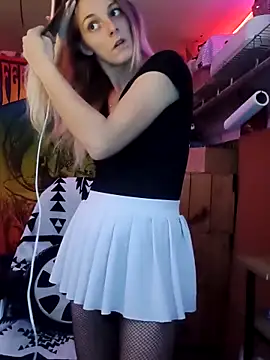 Snapshot of AlicePayne chatting on December 16, 2025, 4:17 am AlicePayne online show from December 16, 2025, 4:17 am