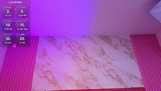 goldilockss15 online show from March 27, 2026, 11:32 am