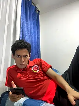 Thiagobb7 online show from November 20, 2025, 11:59 pm