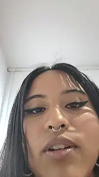 bella warzon online show from March 25, 2026, 11:11 pm