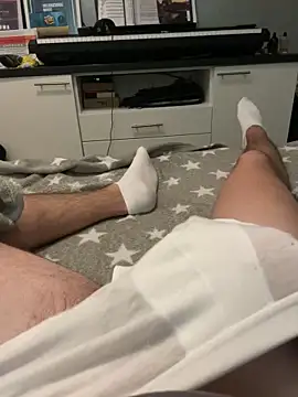 Snapshot of milan8886 chatting on October 29, 2025, 6:31 pm milan8886 online show from October 29, 2025, 6:31 pm