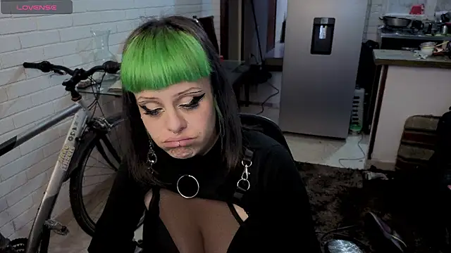 freyaa sorcerees online show from November 13, 2025, 2:54 am