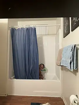 flores6cachondo9 online show from January 16, 2026, 6:06 am