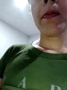 hotsexass online show from April 4, 2026, 11:18 am