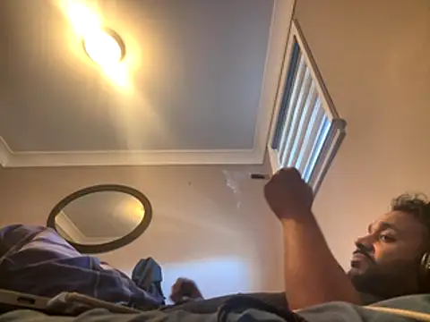 hami513 online show from October 1, 2025, 1:50 pm