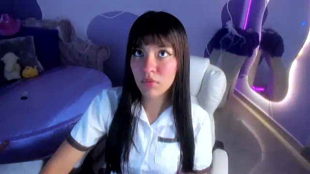 auroracute02 online show from October 7, 2025, 1:19 pm